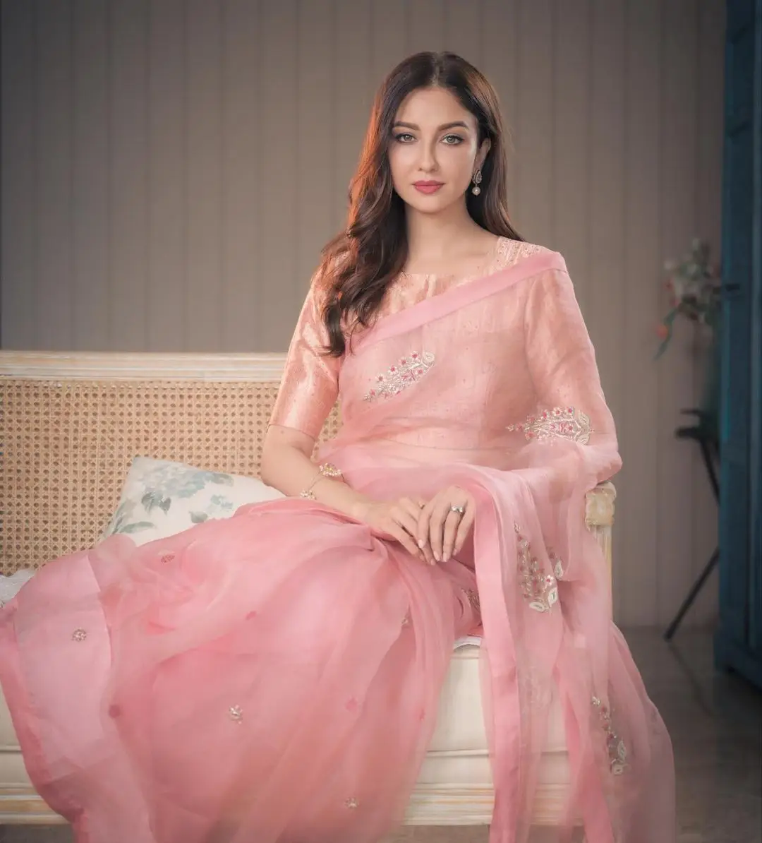Bollywood Actress Saumya Tandon in Pink Saree